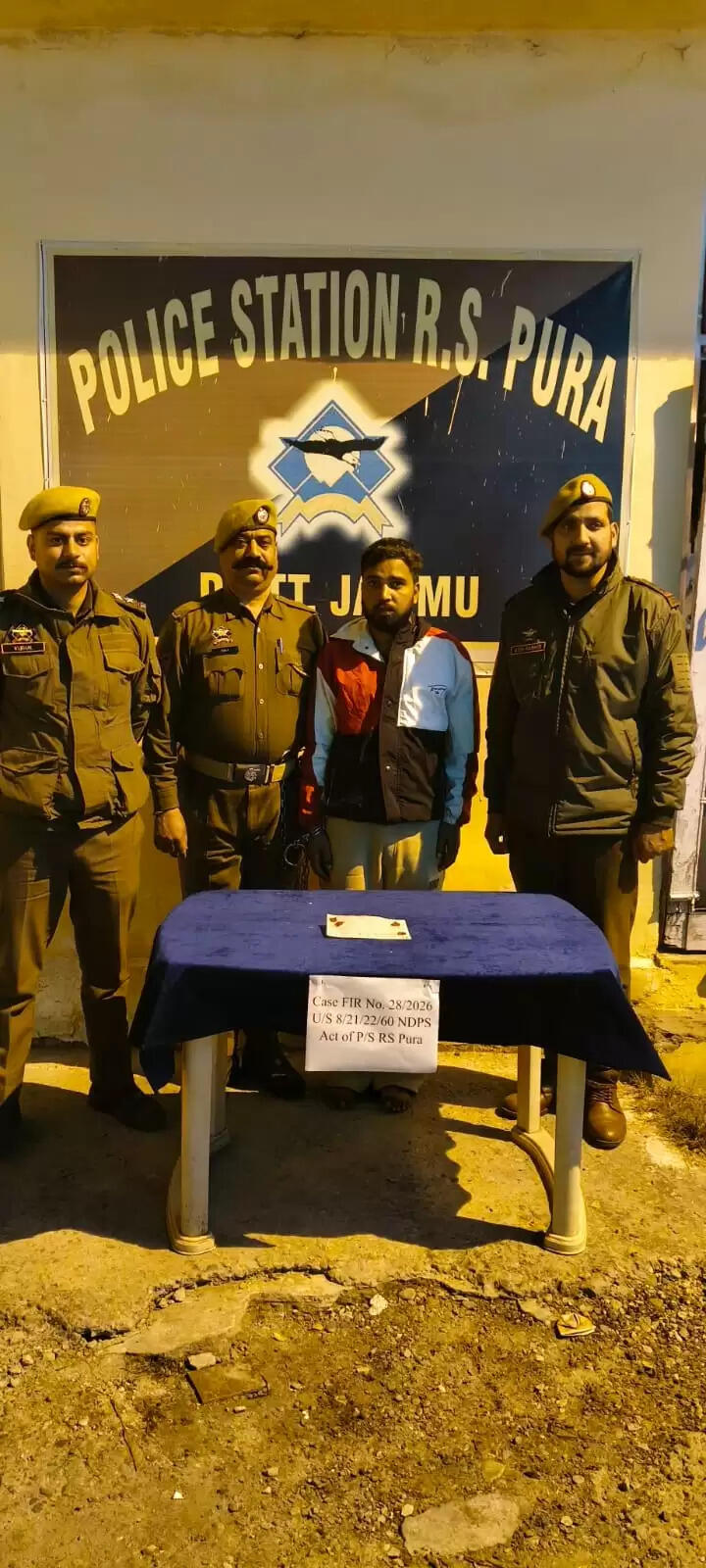 आर.एस.पुरा पुलिस ने ड्रग तस्कर को किया गिरफ्तार