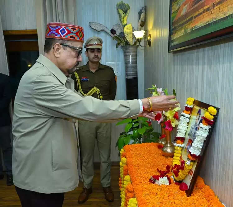 राज्यपाल डेका ने वीर बाल दिवस पर पुष्पांजलि अर्पित की