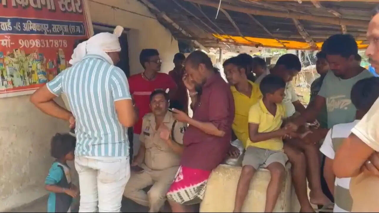 अंबिकापुर : सुबह काम पर निकला पति, इधर कमरे में मिली पत्नी की अर्धनग्न लाश, पुलिस जांच में जुटी