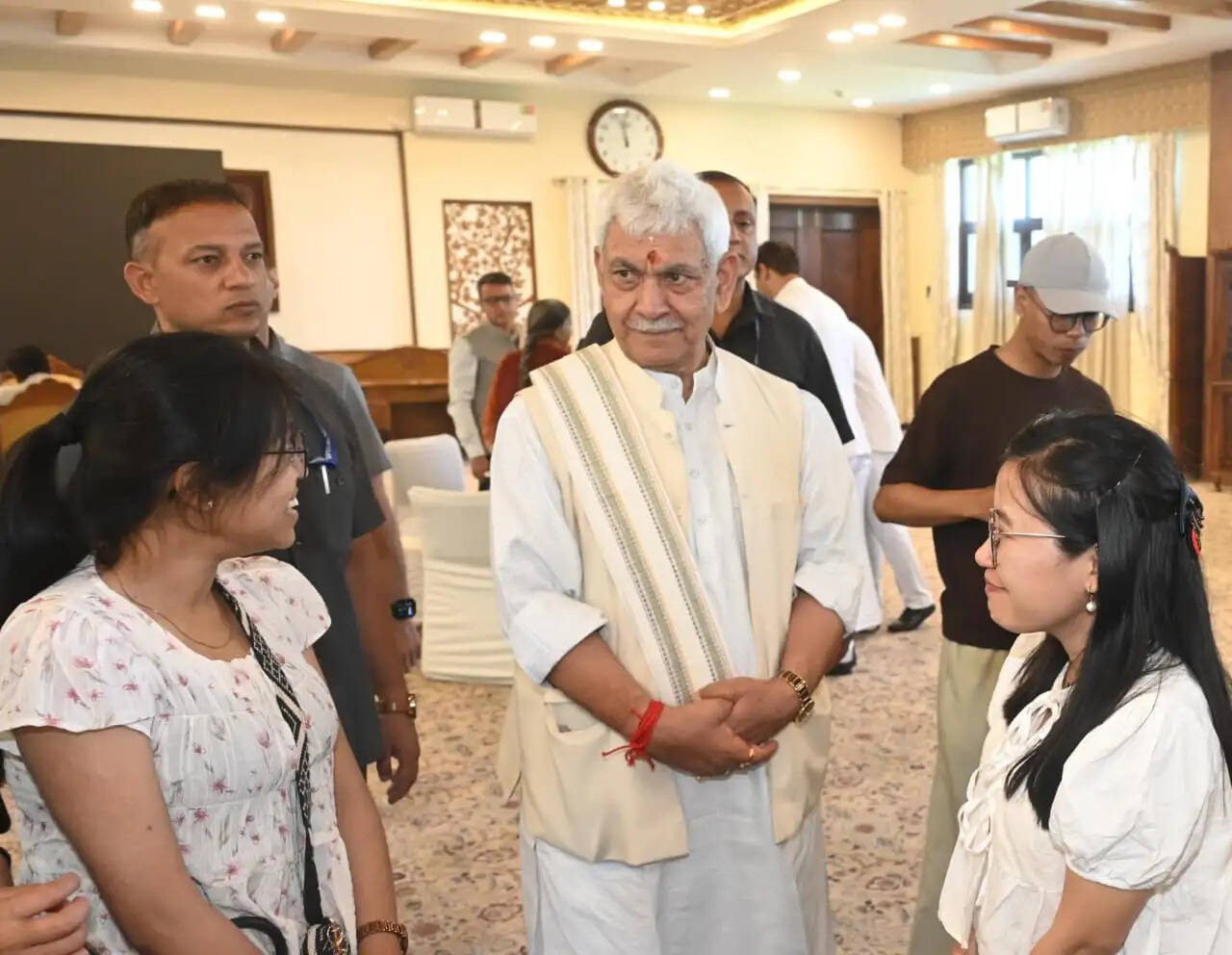जम्मू-कश्मीर लोक भवन ने श्रीनगर में सिक्किम राज्य स्थापना दिवस मनाया