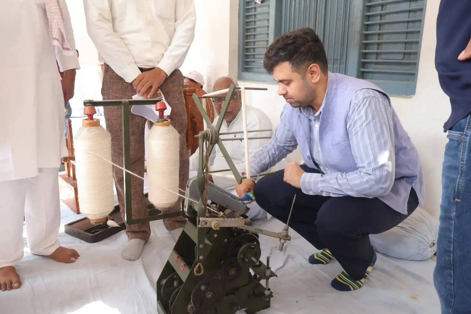 खादी एवं ग्रामोद्योग बोर्ड तथा मेरा युवा भारत के संयुक्त तत्वावधान में निकली खादी जागरूकता रैली