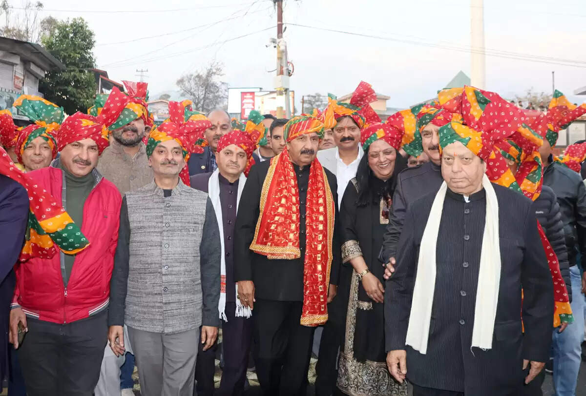 कार्निवल के रंगों में सराबोर हुआ धर्मशाला, उप मुख्यमंत्री मुकेश अग्निहोत्री ने किया शुभारंभ