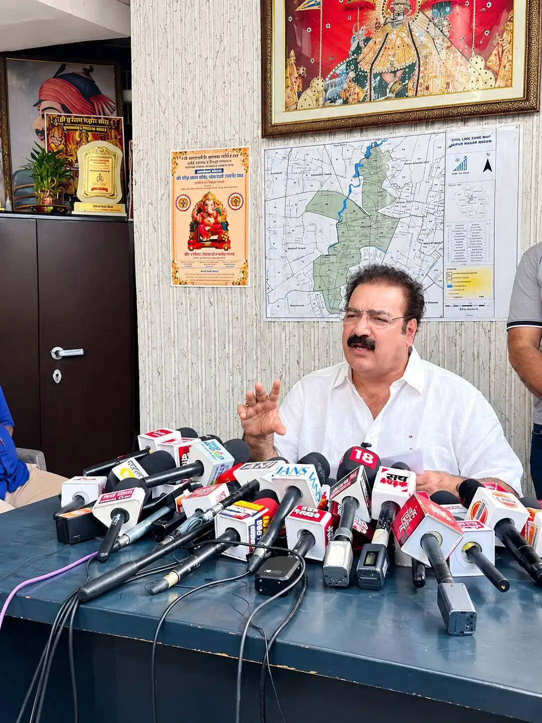खाचरियावास ने लगाए वीएलटीडी डिवाइस पर हजार करोड़ की वसूली का आरोप