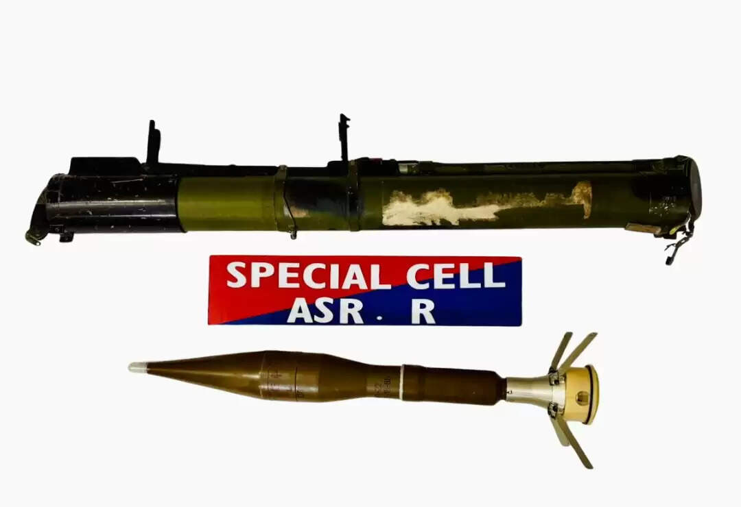 पंजाब में आतंकी हमले की साजिश नाकाम, रॉकेट प्रोपेल्ड ग्रेनेड के साथ दो गिरफ्तार