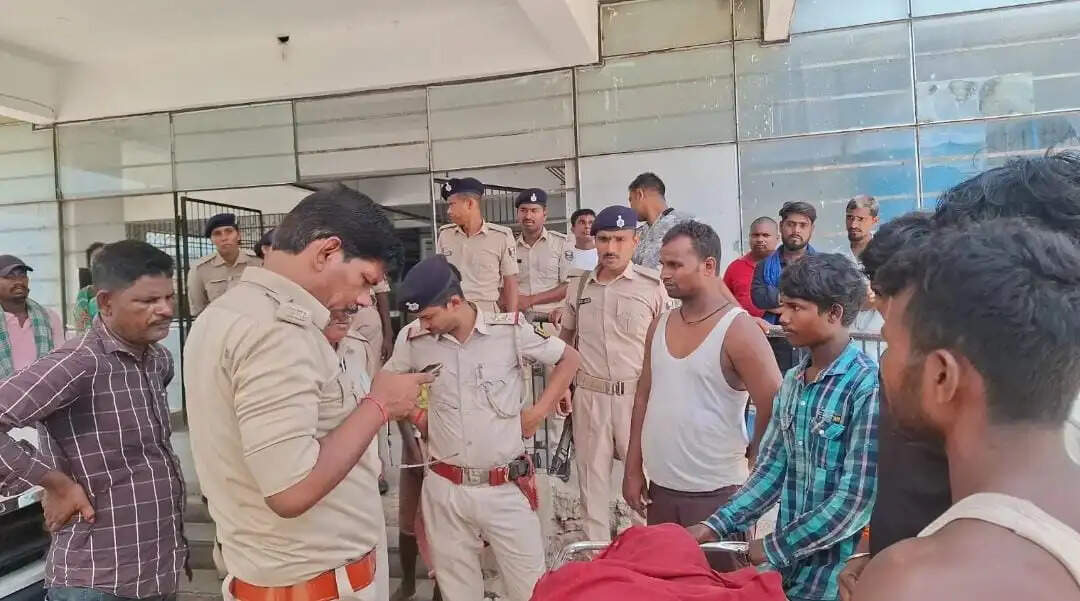 सुपौल में धान के खेत से युवक का शव बरामद