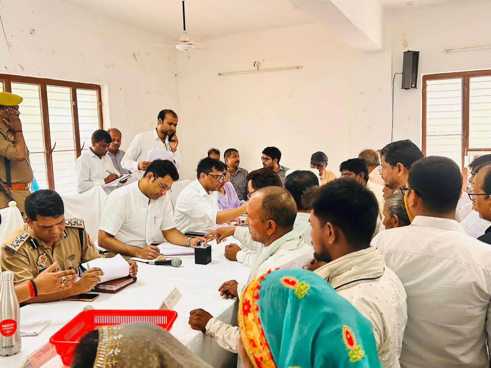 राजस्व मामलों के निस्तारण के लिए 30 जून तक चलाए विशेष अभियान: जिलाधिकारी