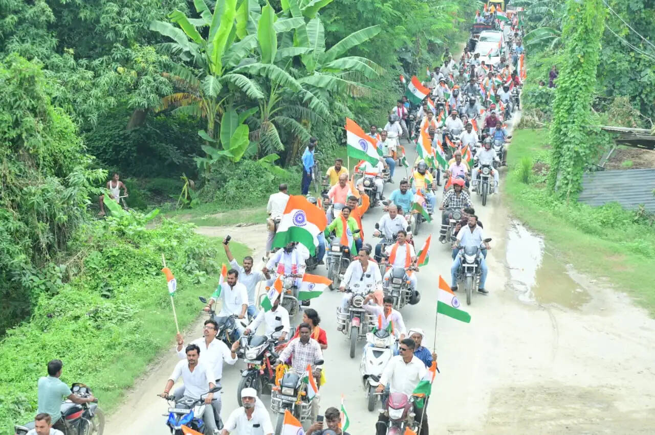 केद्रीय मंत्री नित्यानंद राय के नेतृत्व में निकली तिरंगा यात्रा