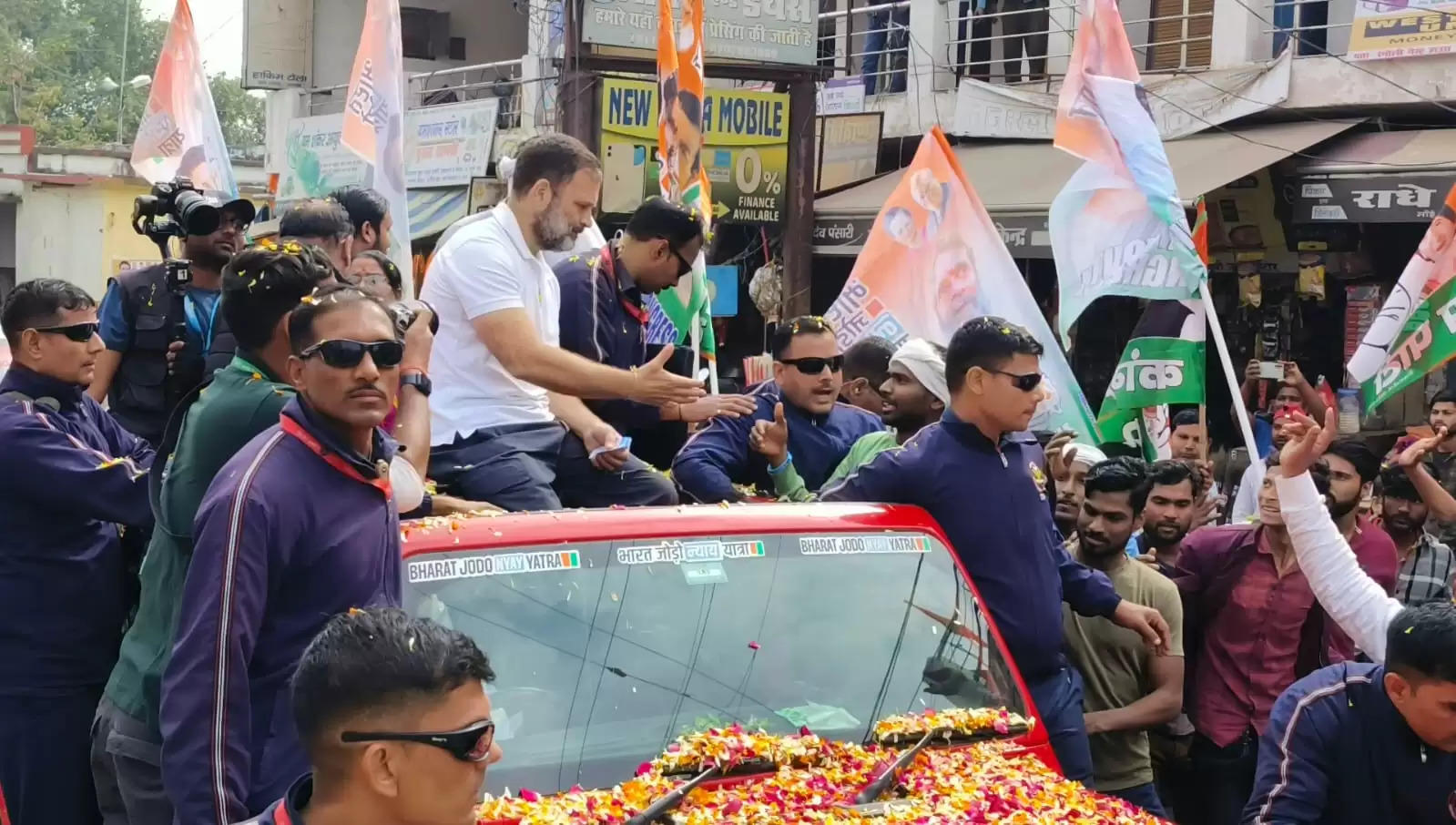 उन्नाव में कई जगह हुआ भारत जोड़ो न्याय यात्रा का स्वागत,राहुल गाधी से मिले शिक्षक नेता