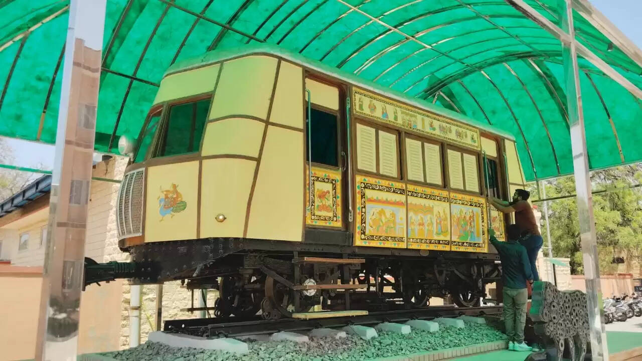 विश्व धरोहर दिवस : प्रदर्शनी से विरासत के संरक्षण के प्रति किया जागरूक