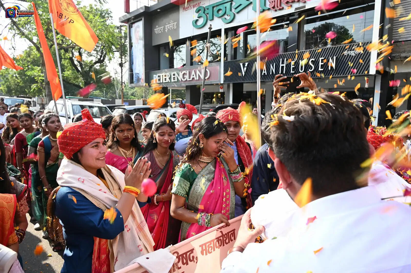 ‘यशस्विनी’ में छात्राओं ने संभाली कमान, मानस भवन से राजीव गांधी चौक तक निकली भव्य शोभायात्रा