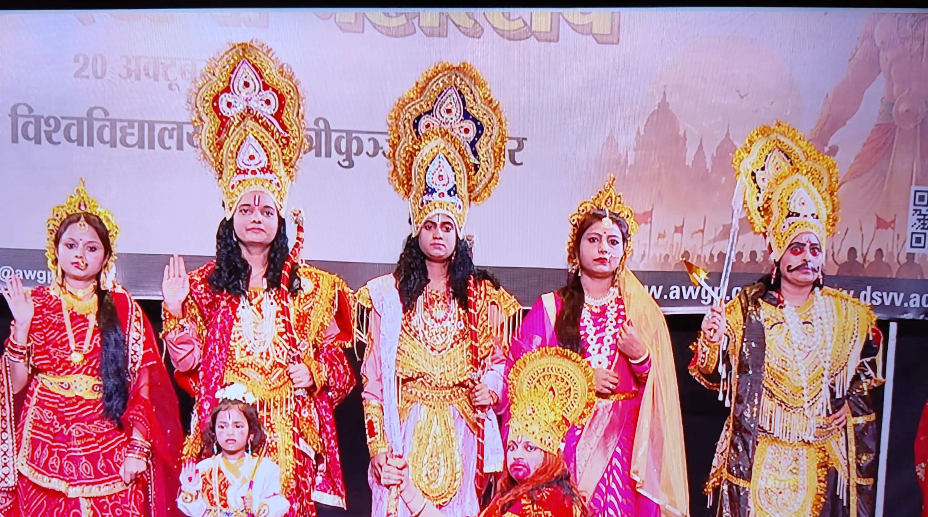 जब राम भी बनीं छात्राएं और रावण भी,मर्यादा से पराक्रम तक रामलीला में दिखी मातृशक्ति की ताकत