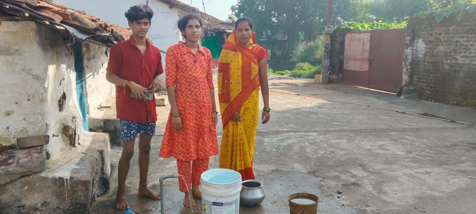 हफ्तेभर बाद भी टूटी पाइपलाइन की मरम्मत नहीं, चार वार्डों में पानी की किल्लत