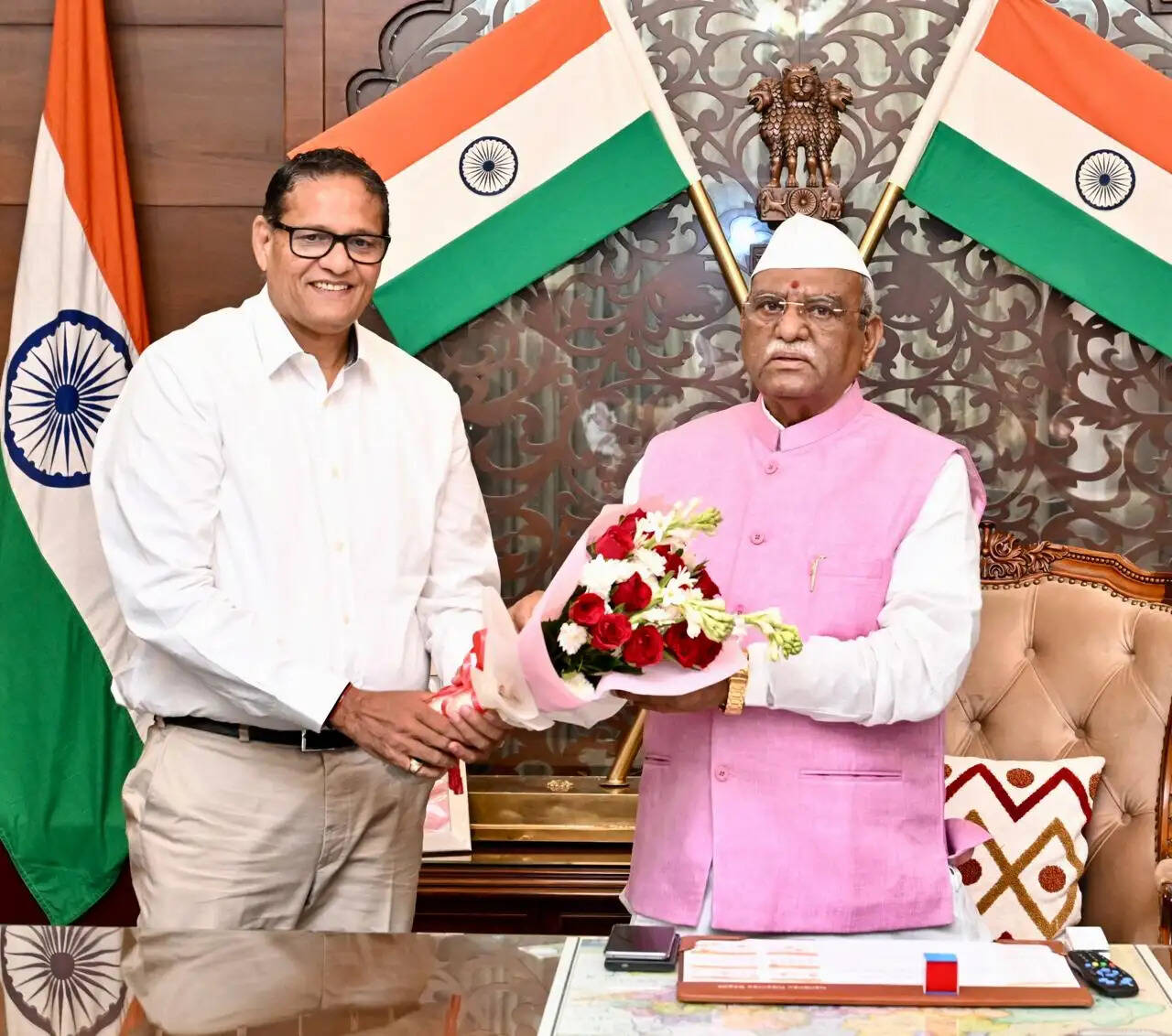 राज्यपाल से नवनिर्वाचित महापौर सुनील कोठारी ने की शिष्टाचार भेंट