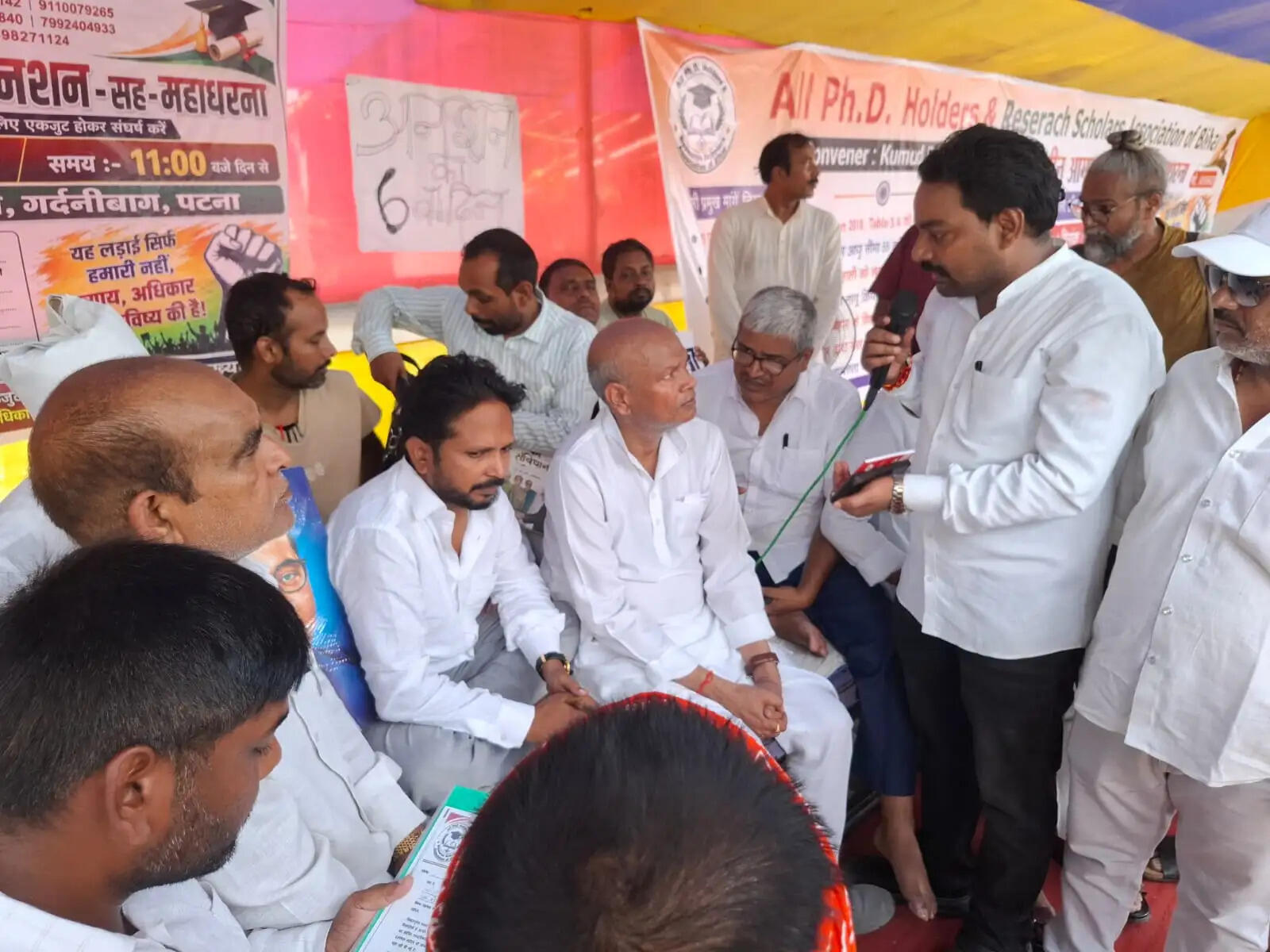 सरकार धरनारत पीएचडी अभ्यर्थियों की मांगों पर करें पहल: राजेश राम