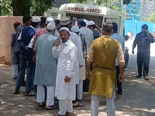 भोपाल में तेज रफ्तार बोलेरो&nbsp;ने&nbsp;परिवार को कुचला, महिला की मौत