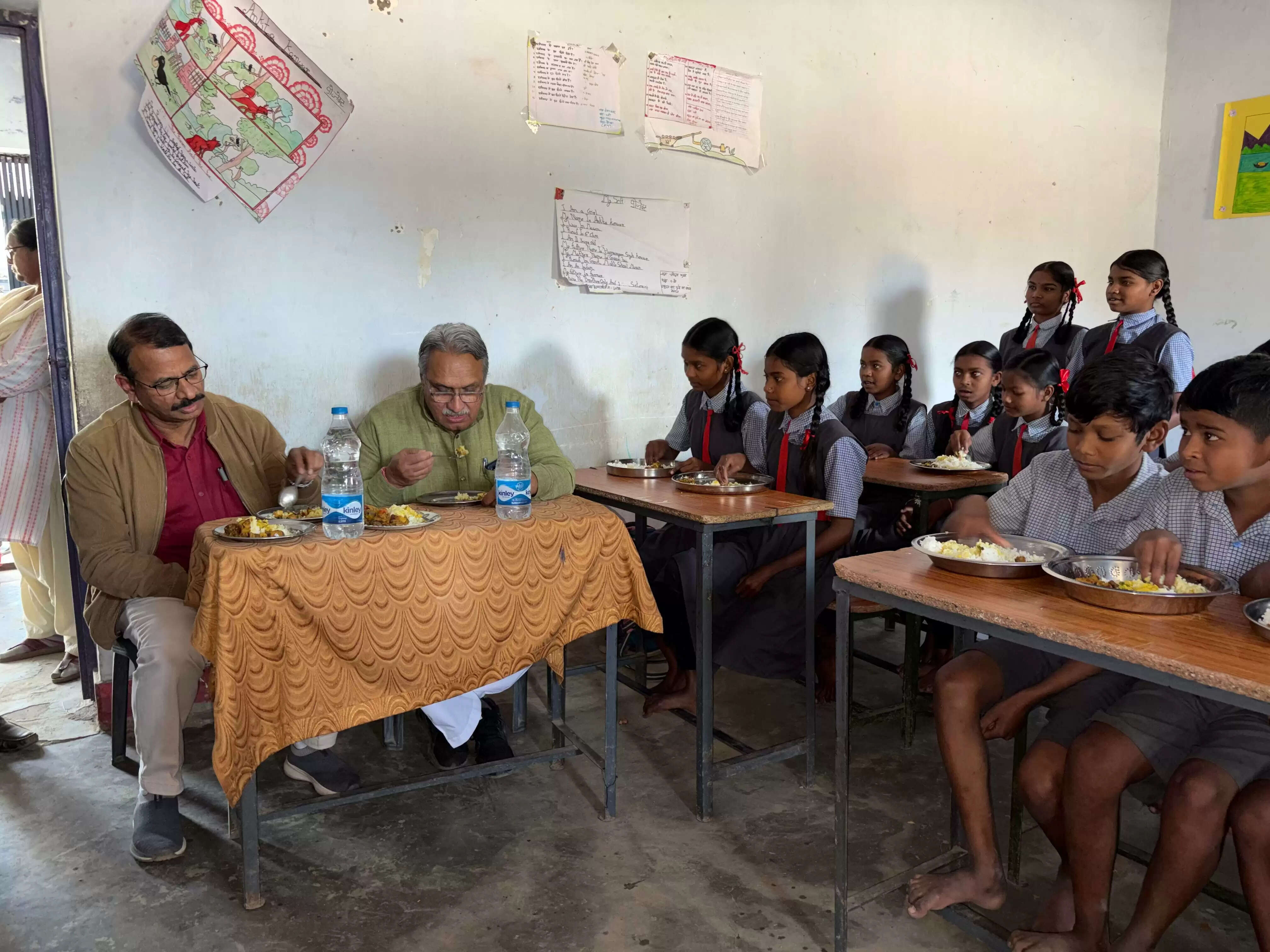 जनकल्याणकारी योजनाओं की समीक्षा, अनियमितताओं पर कार्रवाई के निर्देश