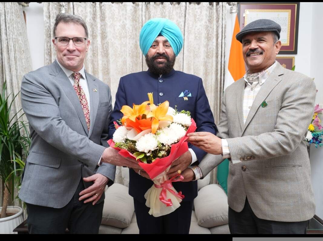 भालुओं के हमले को लेकर डॉ. विल्सन ने राज्यपाल से की शिष्टाचार भेंट