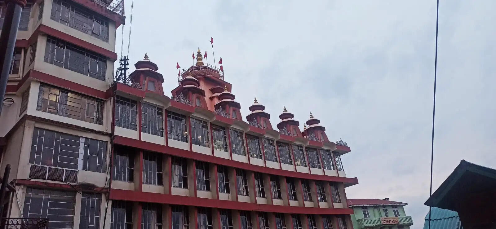 शिमला : राम मंदिर हॉल में निकाह नहीं, सिर्फ रिसेप्शन, विवाद के बीच मुस्लिम परिवार से मिले भाजपा नेता, सौहार्द बनाए रखने की अपील