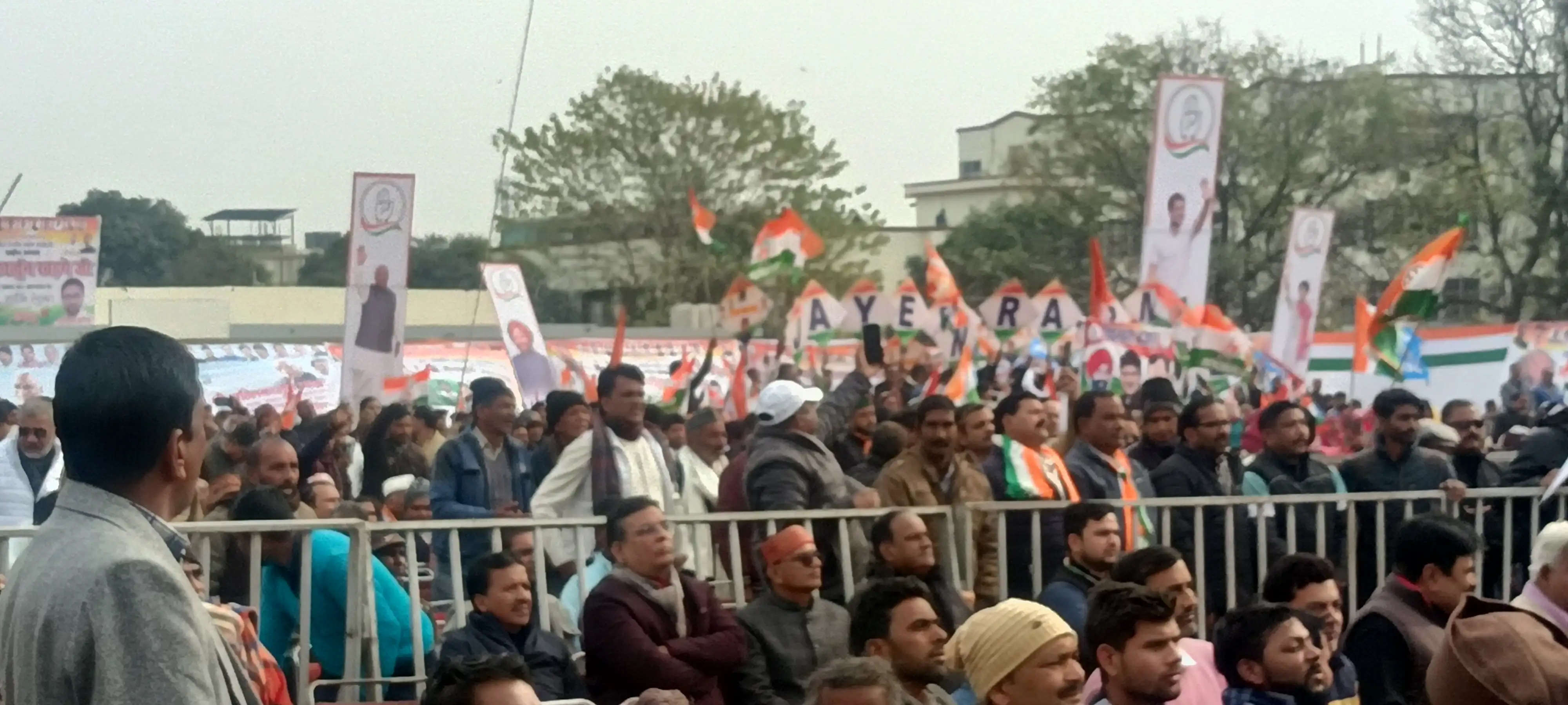 कांग्रेस के राष्ट्रीय अध्यक्ष खड़गे पहुंचे उत्तराखंड