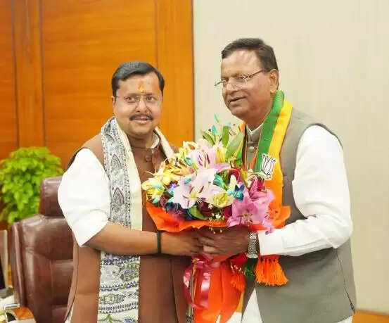 भाजपा अध्यक्ष निर्वाचित होने पर नितिन नबीन को पंकज चौधरी ने दी बधाई