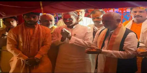 103 वर्ष पुराने मौनिया बाबा मेले का भव्य शुभारंभ, उमड़ी श्रद्धालुओं की भीड़