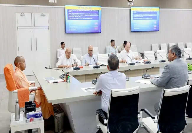 फार्मर रजिस्ट्री से जुड़ें सभी किसान, एकीकृत डिजिटल प्रणाली से मिलेगा योजनाओं का लाभ : मुख्यमंत्री योगी आदित्यनाथ