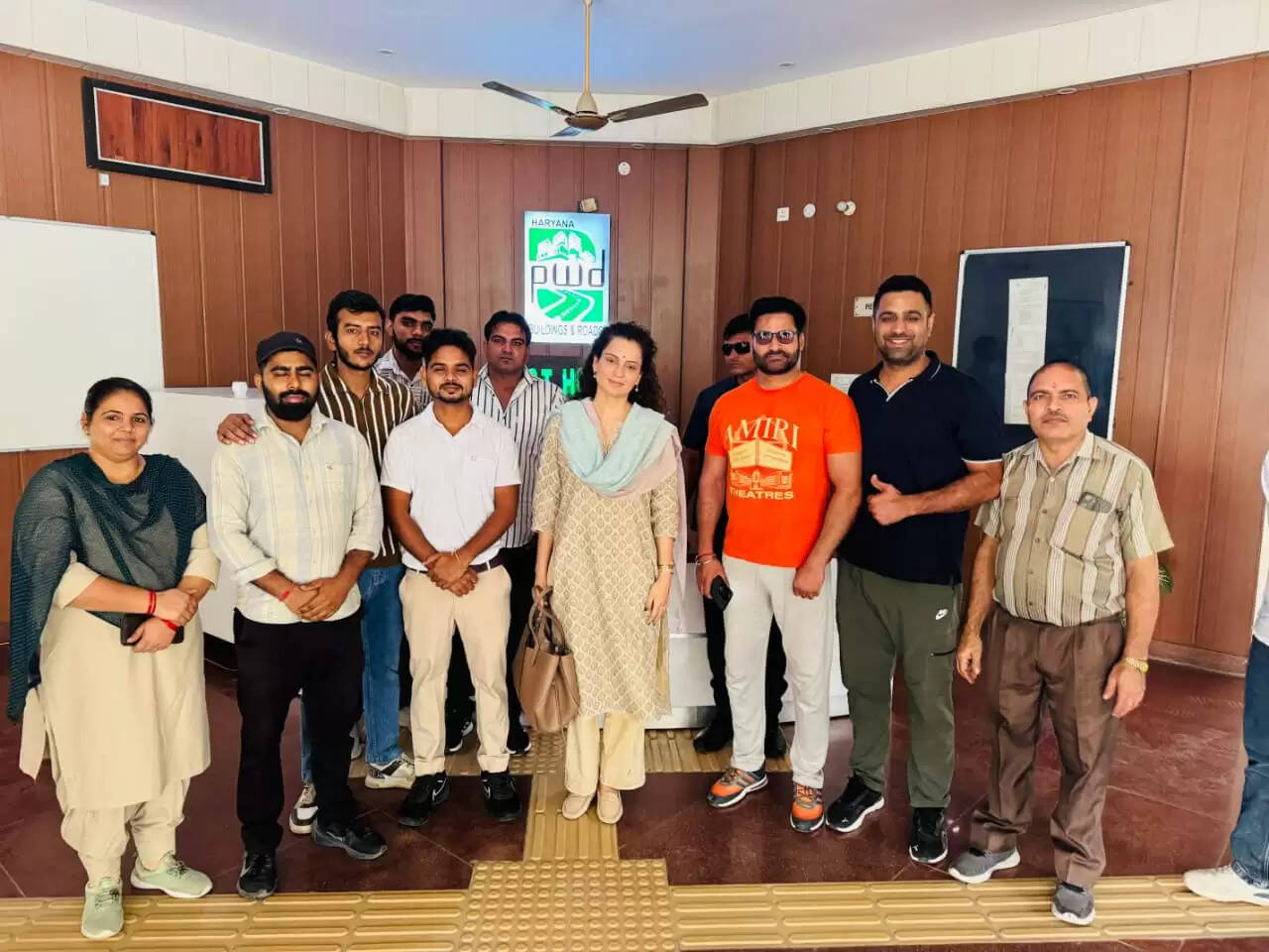 रास्ता भटकी कंगना रानौत, जाना था बठिंडा, पहुंची जींद