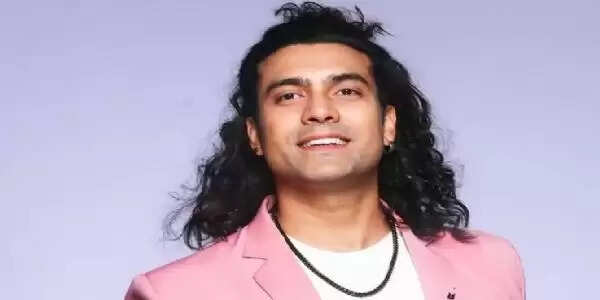 जुबिन नौटियाल ने रचाई शादी