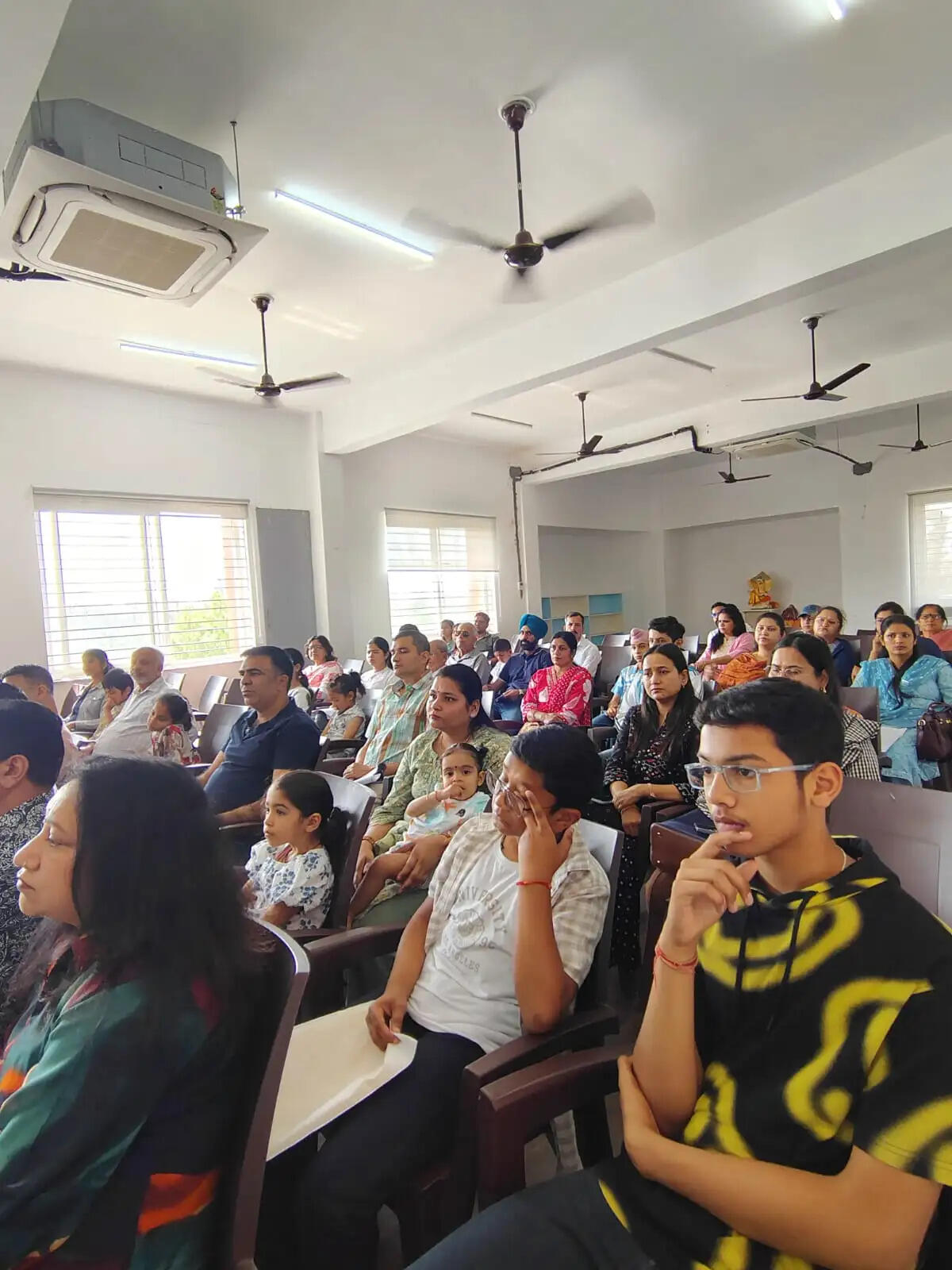 अभिभावक उन्मुखीकरण कार्यक्रम का आयोजन