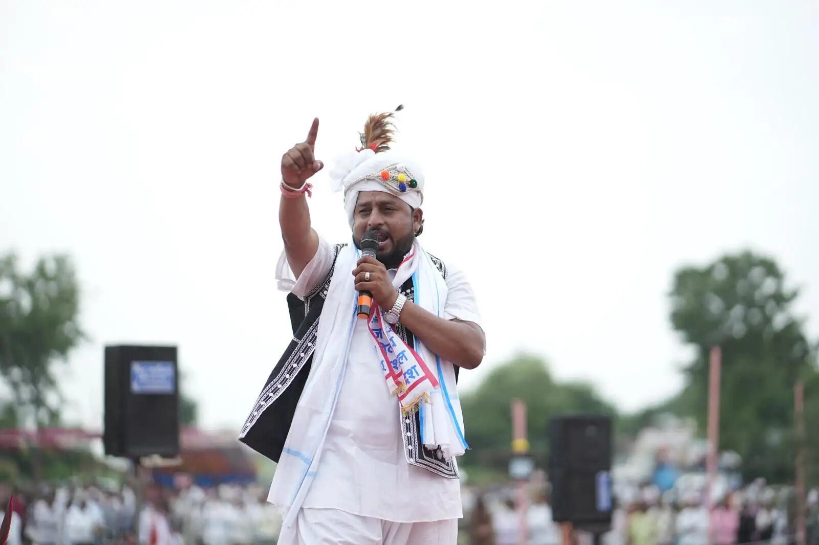 विश्व आदिवासी दिवस पर डूंगरपुर में उमड़ा जनसैलाब, भील प्रदेश के निर्माण का लिया संकल्प