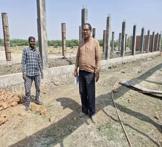 प्रयागराज में तीन वृहद गोसंरक्षण केन्द्र का हो रहा है तेजी से निर्माण, पचास प्रतिशत हो चुका है काम