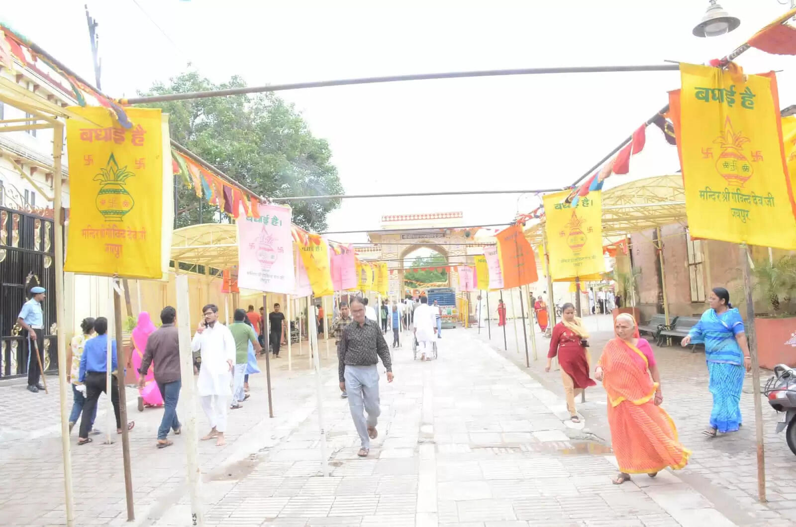 कृष्ण जन्माष्टमी स्पेशल: बांके बिहारी की छटा को निहारने को आतुर शहरवासी ,गोविंददेवजी मंदिर में तैयारियां जोरो-शोरो पर