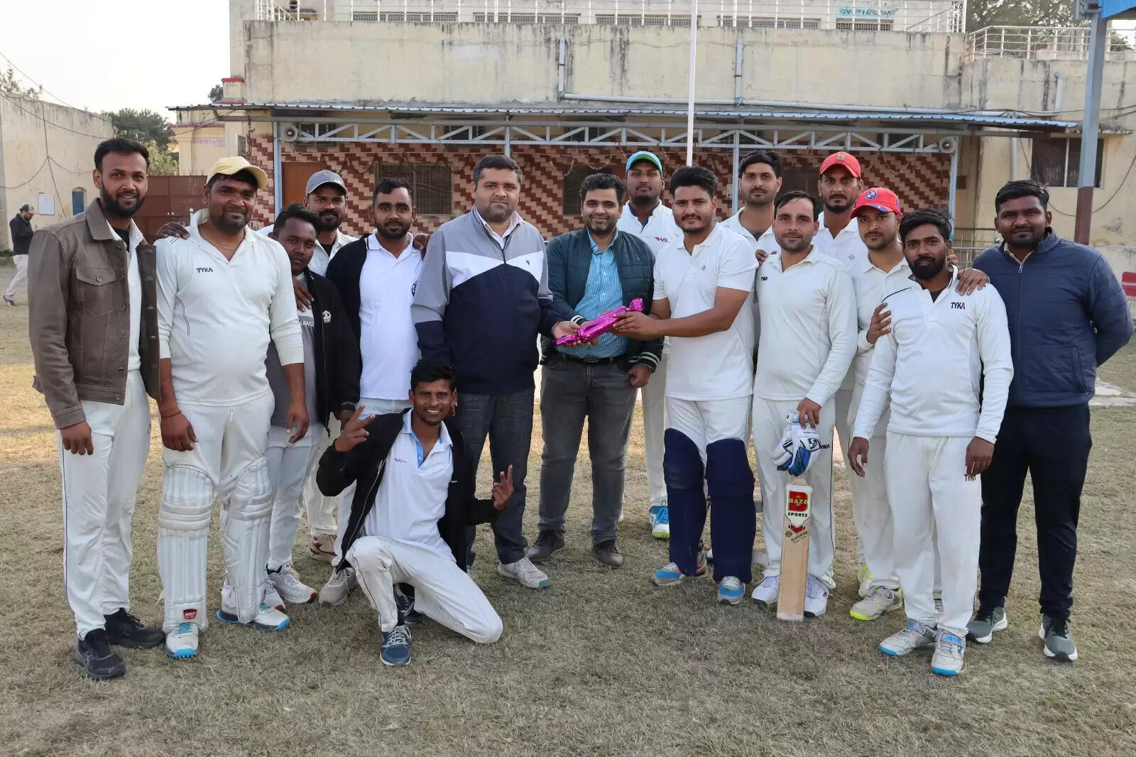 अंतर विभागीय रेलवे क्रिकेट टूर्नामेंट : सी एंड डब्लू टीम व इंजीनियरिंग विभाग की टीम जीती