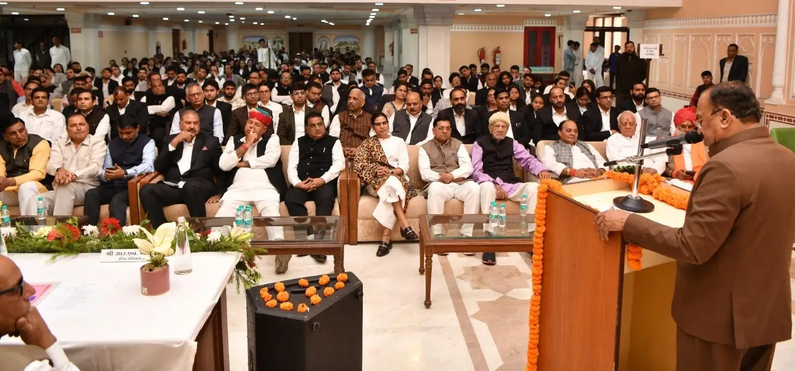 (अपडेट) संविधान के प्रति अश्रद्धा पैदा ना करें और ना करने दें : विधानसभा अध्यक्ष