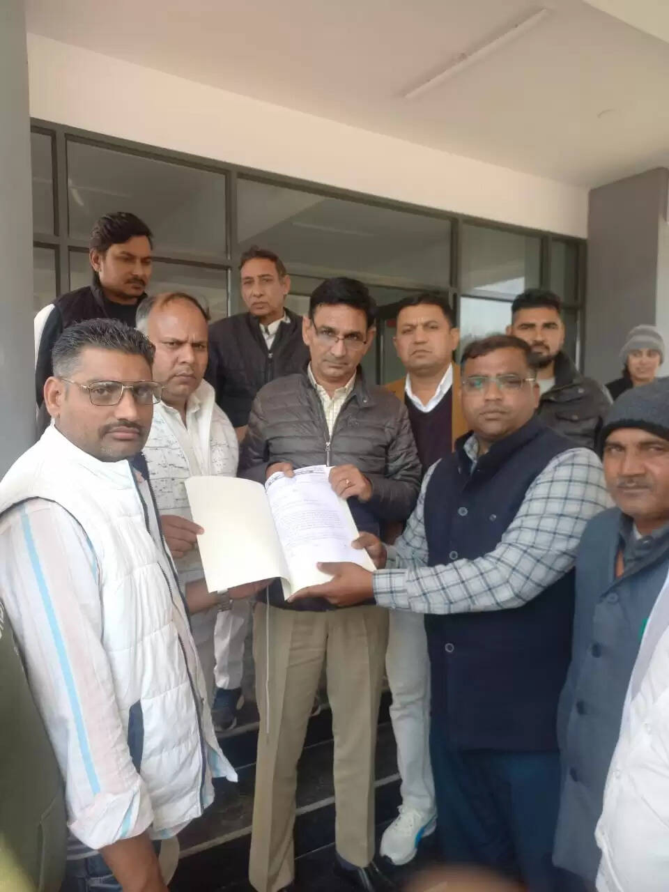 जींद : हटाए गए एचकेआरएन कर्मियों के&nbsp;समर्थन&nbsp;में पीडब्ल्यूडी कर्मियों ने किया प्रदर्शन