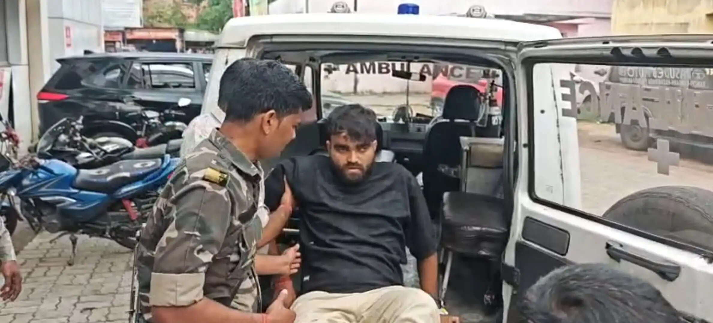 धमकी देना बंद करें अपराधी, नहीं तो एके-47 से होगा सामना : एसपी