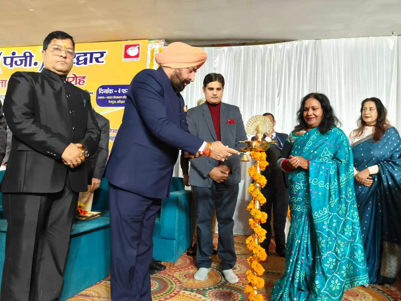 हिंदी पत्रकारिता ने स्वतंत्रता और राष्ट्र निर्माण में निभाई अहम भूमिका: राज्यपाल