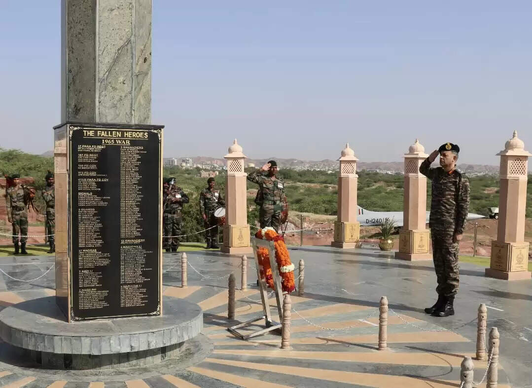 लेफ्टिनेंट जनरल मोहित मल्होत्रा ने कोणार्क कोर की कमान संभाली