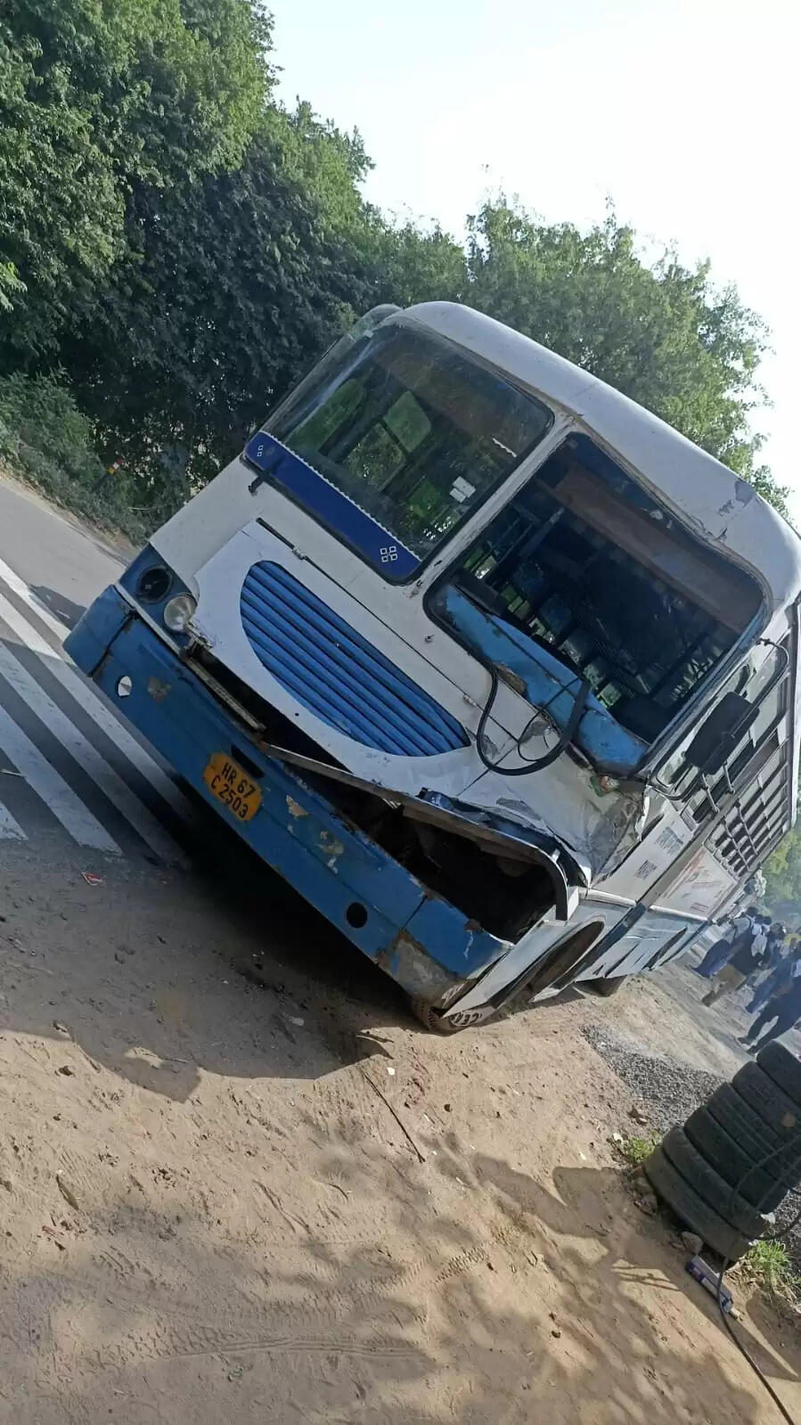 जींद : किलोमीटर स्कीम बस के ब्रेक फेल, कई यात्री चोटिल