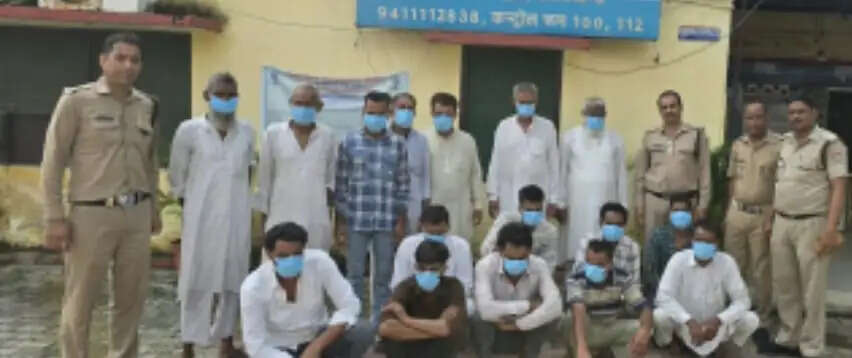 गौकशी के पुराने आरोपितों पर पुलिस का शिकंजा, 16 हिरासत में