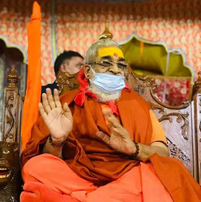 भगवान आदि शंकराचार्य ने सनातन धर्म की सुरक्षा शास्त्र एवं शस्त्रों से किया : वासुदेवानंद सरस्वती