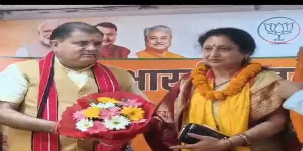 कांग्रेस की कई महिला नेताओं ने भाजपा का दामन थामा