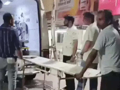फरीदाबाद : ट्रक ने मारी बाइक को टक्कर, महिला व युवक की मौत