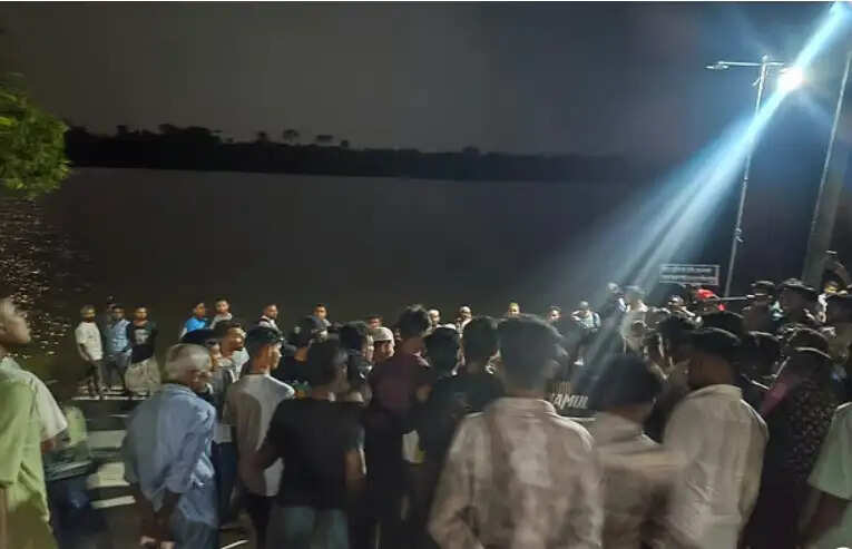 बांग्लादेश में तालाब के घाट से बच्ची को खींच ले गया मगरमच्छ