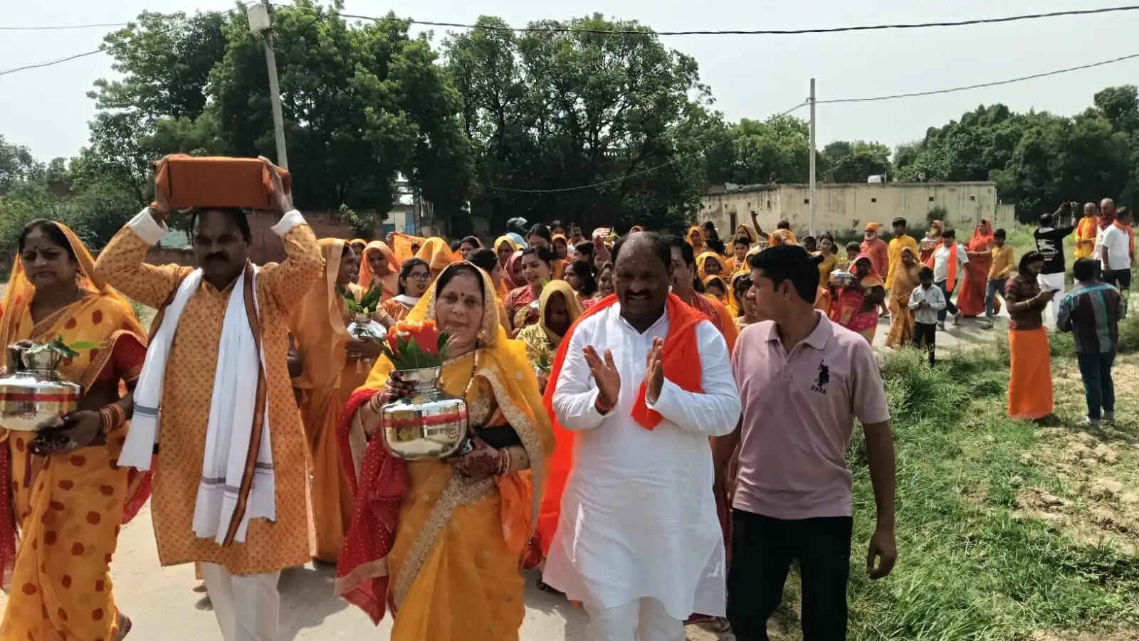 मृत्युंजय महादेव धाम में भव्य कलश यात्रा के साथ श्रीमद्भागवत कथा महोत्सव शुरू