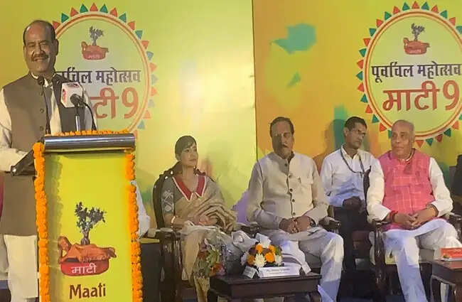 (अपडेट) दुनिया में कहीं भी रहें, अपनी माटी और संस्कृति से जुड़े रहेंः ओम बिरला