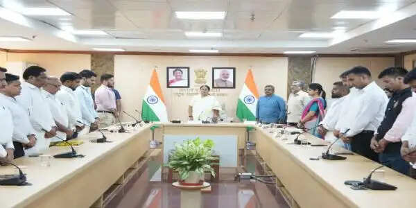 मालवीय नगर अग्निकांड और साकेत भवन दुर्घटना में मृतकों के परिजनों को 10 लाख और घायलों को 2 लाख की सहायता