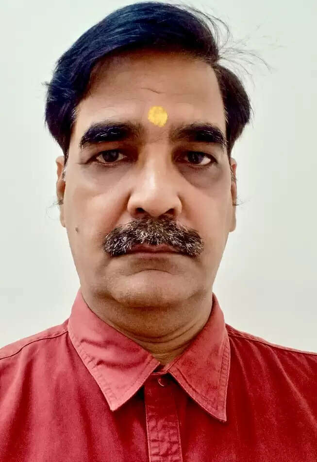 प्रोजेक्ट रिकमेंड होने पर डॉ प्रभाकर को महामना मालवीय मिशन ने दी बधाई