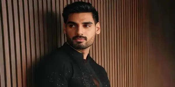रोमांच और डर के सफर पर निकलेंगे अहान शेट्टी