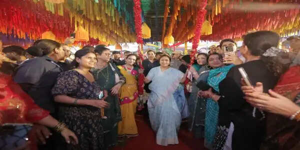 मुख्यमंत्री ने महिलाओं के साथ मनाया हरियाली तीज का उत्सव
